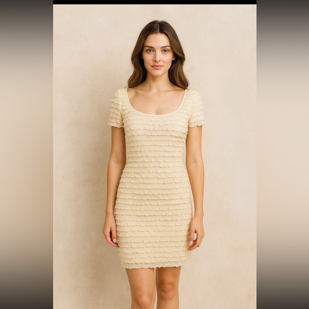 NWT BETSEY JOHNSON IVORY scoop neck waist tie ruffle dress size small GORGEOUS